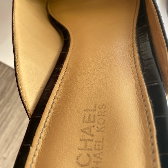 Micheal micheal kors leather size 8.5 black mules… - Picture 6 of 7